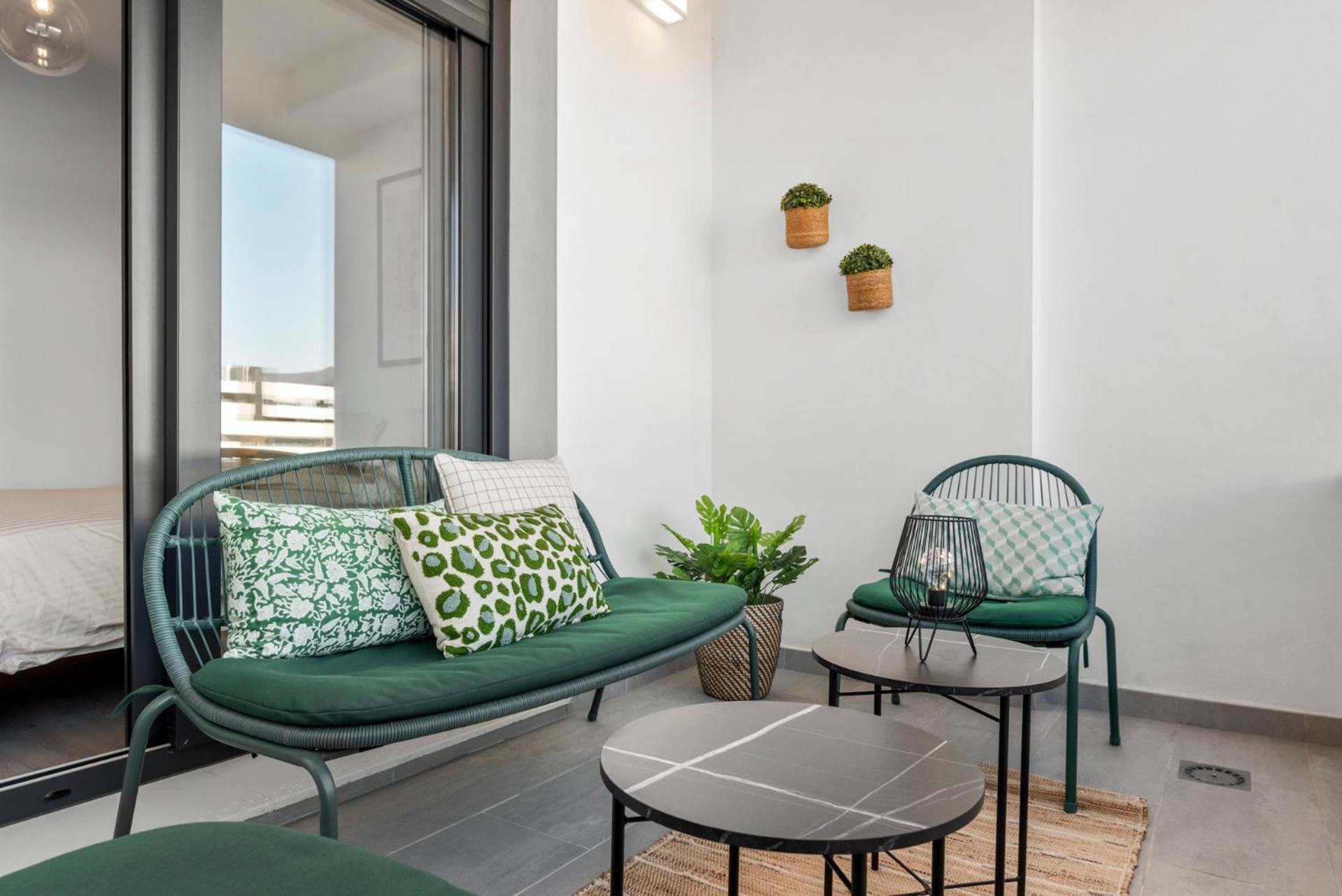 Beautiful 2-Bedroom Apartment Near Center And Beach เอสเตโปนา ภายนอก รูปภาพ